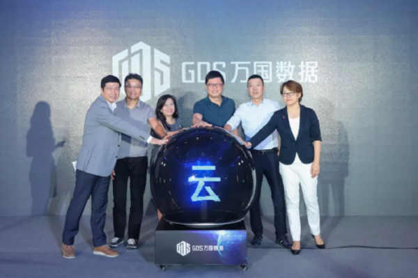 1536726612884187.jpg 1536726225.jpg