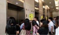 洽洽小黄袋联手分众传媒抢滩电梯广告，引领全球零食新风尚