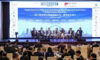 翻译机望尘莫及 糖果翻译手机亮相中国日报“一带一路”论坛