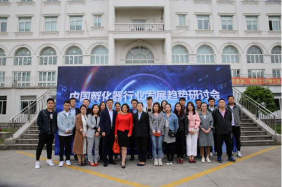 6928b078266b4c14b1d74b18ecd178f9