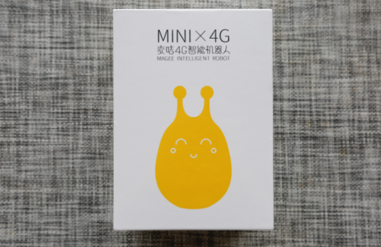 麦咭4G智能机器人产品评测  测颜值与才华并存