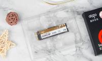 国产也有高端SSD好物，PCIe4.0固态硬盘展示炫技流