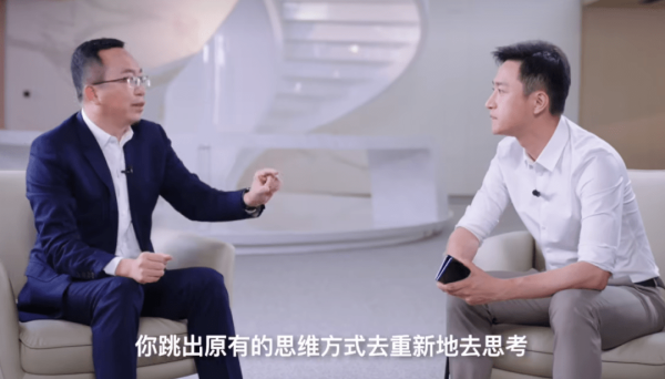 手机变局2023：一场瞄准产品和技术的“思维革命” 