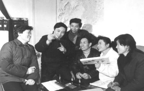宗庆后42岁逆袭，靠这3招赚到第一桶金 站长故事 企业 互联网坊间八卦 微新闻 第8张