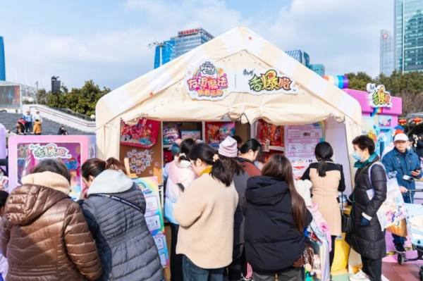 小马宝莉联名破局，康师傅香爆脆以社交符号打通渠道增量任督二脉